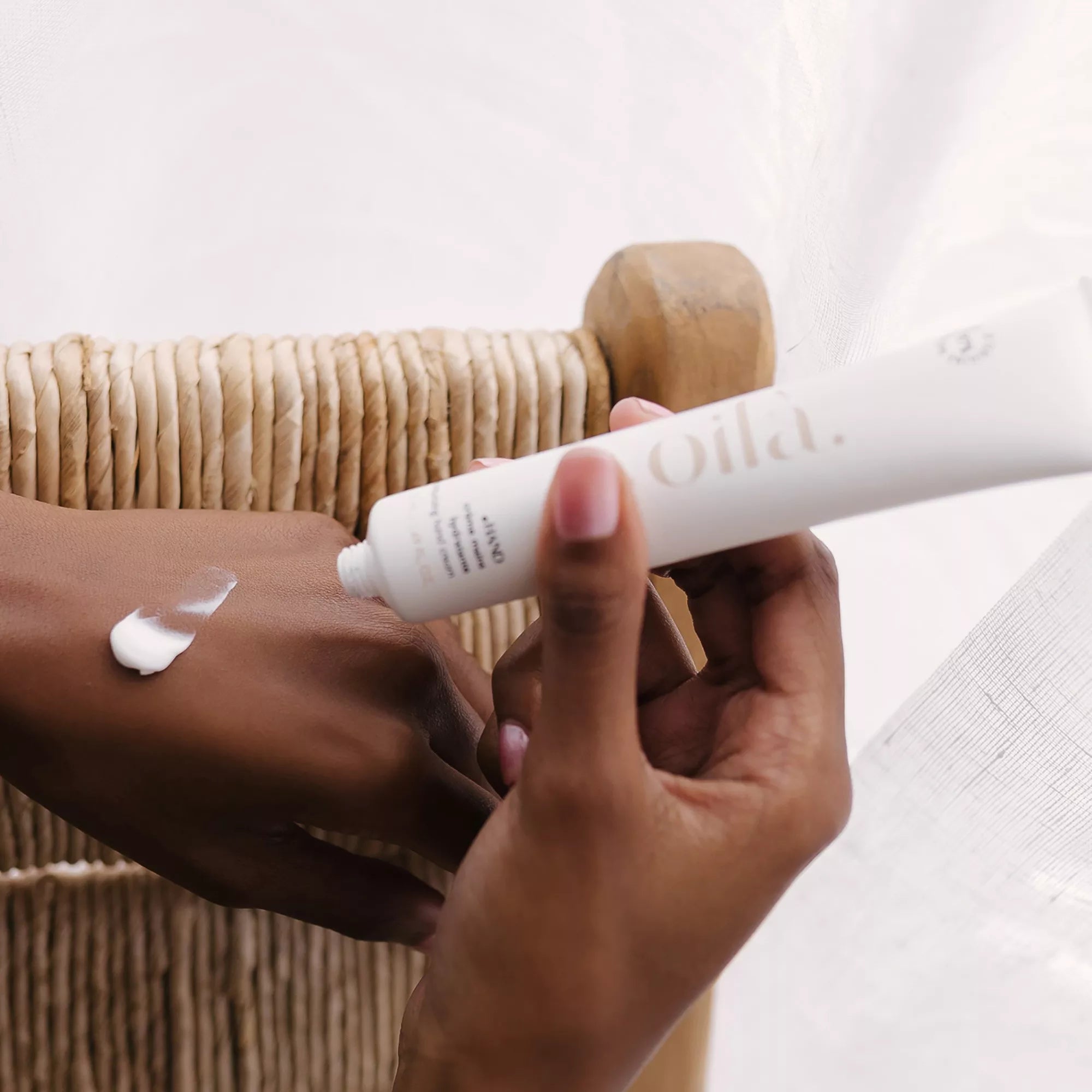 Moisturizing hand cream