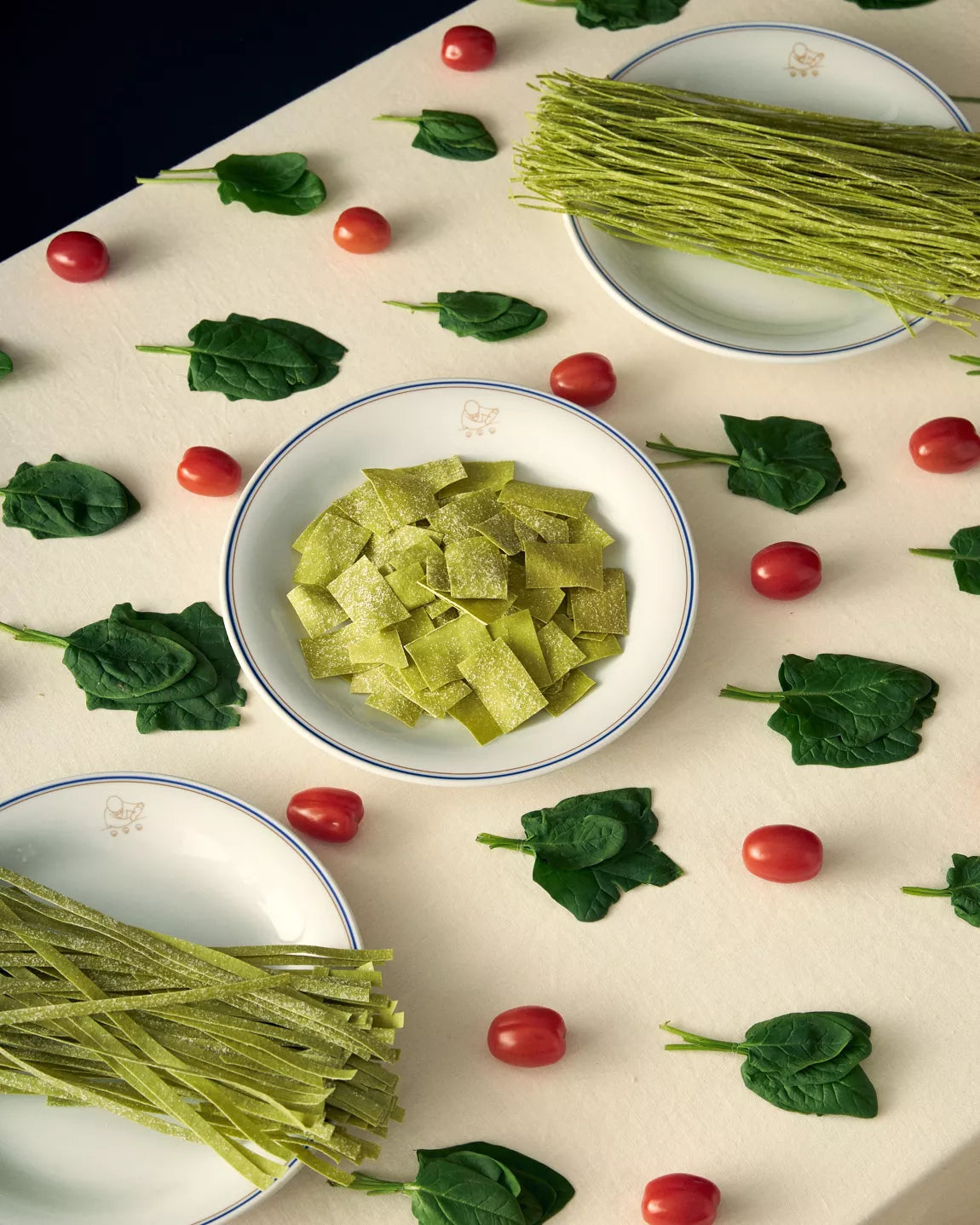 Taglioni with eggs and spinach