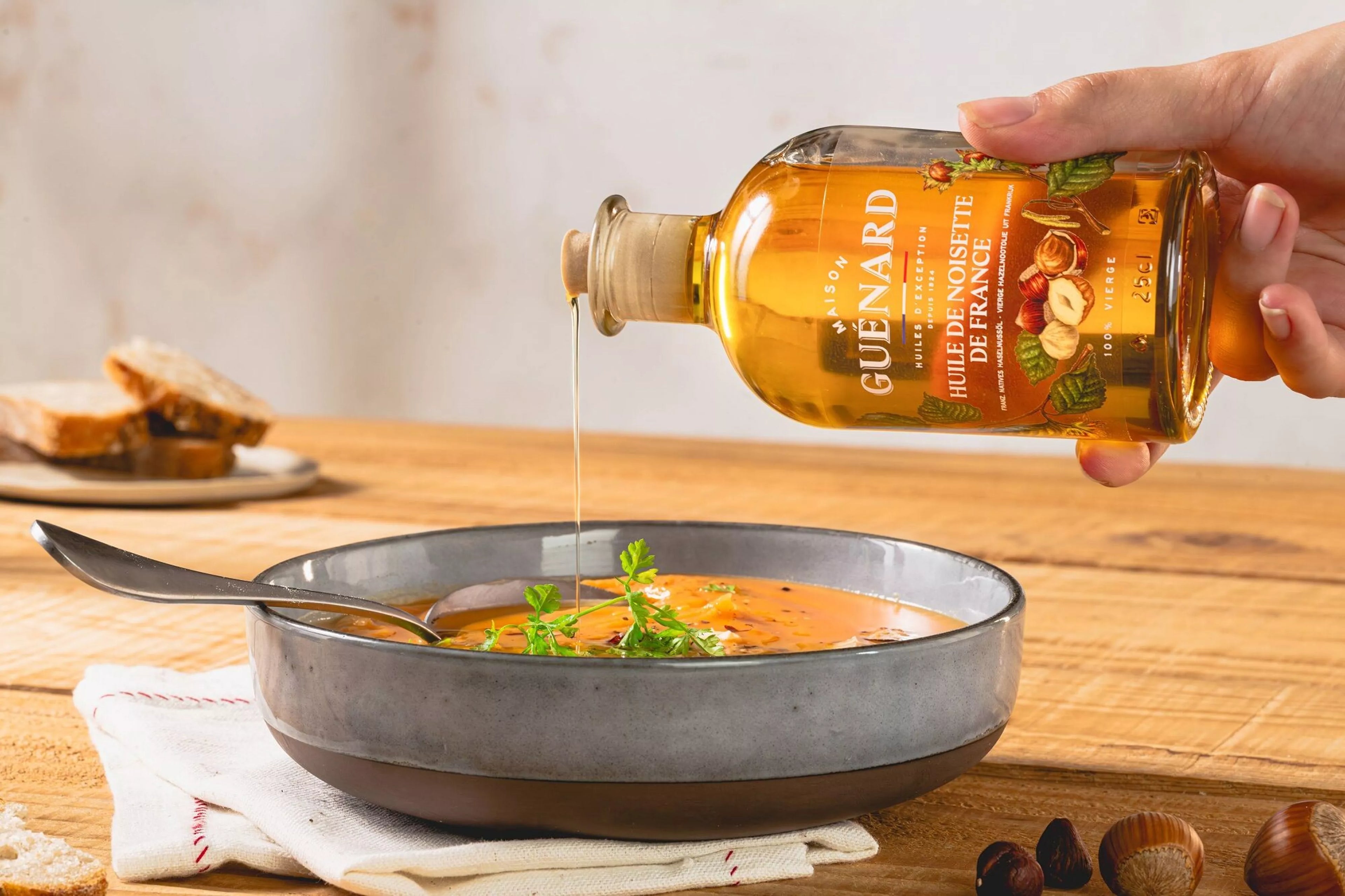 Huile de noisette de France 100% vierge