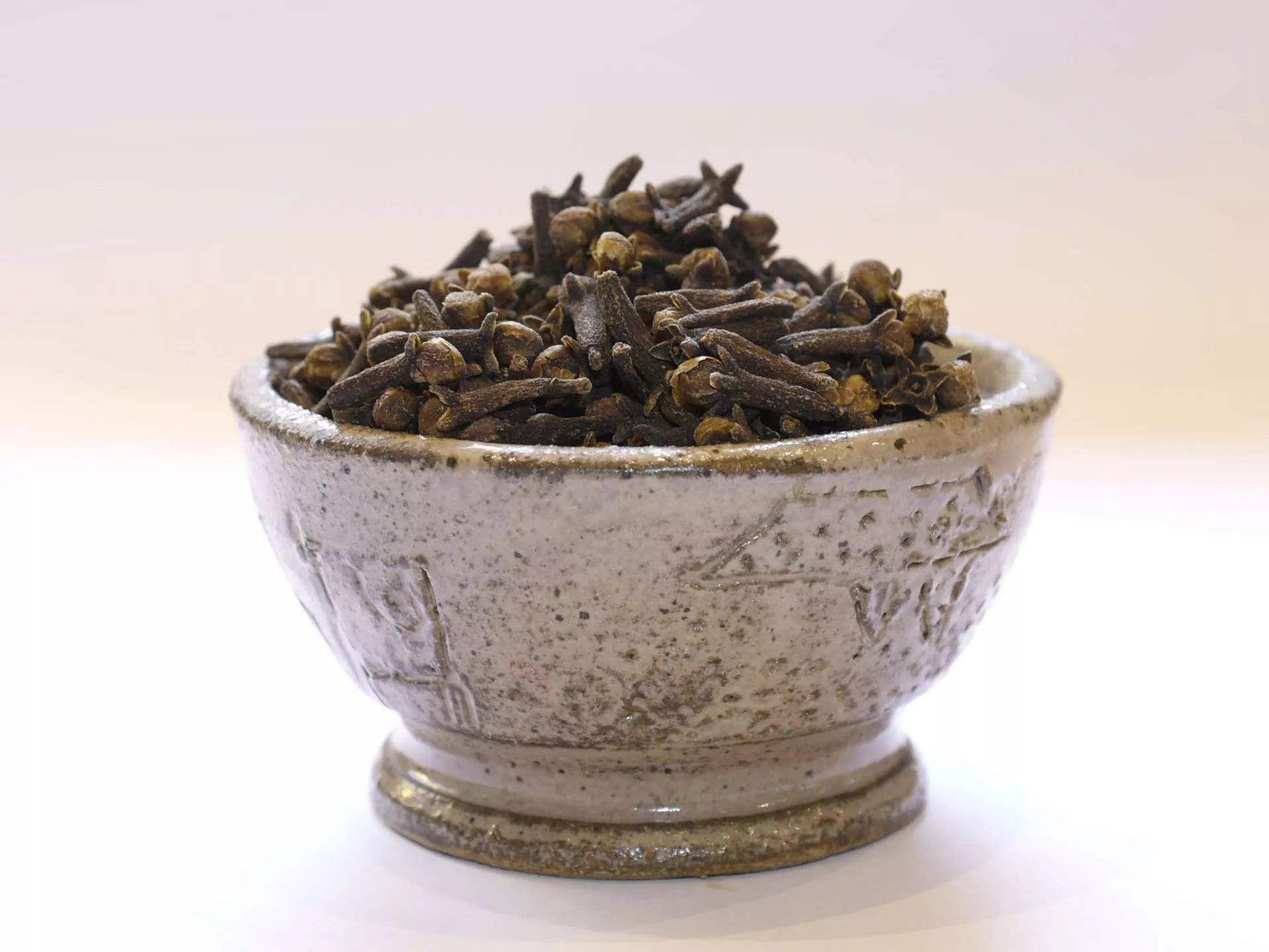 Organic cloves