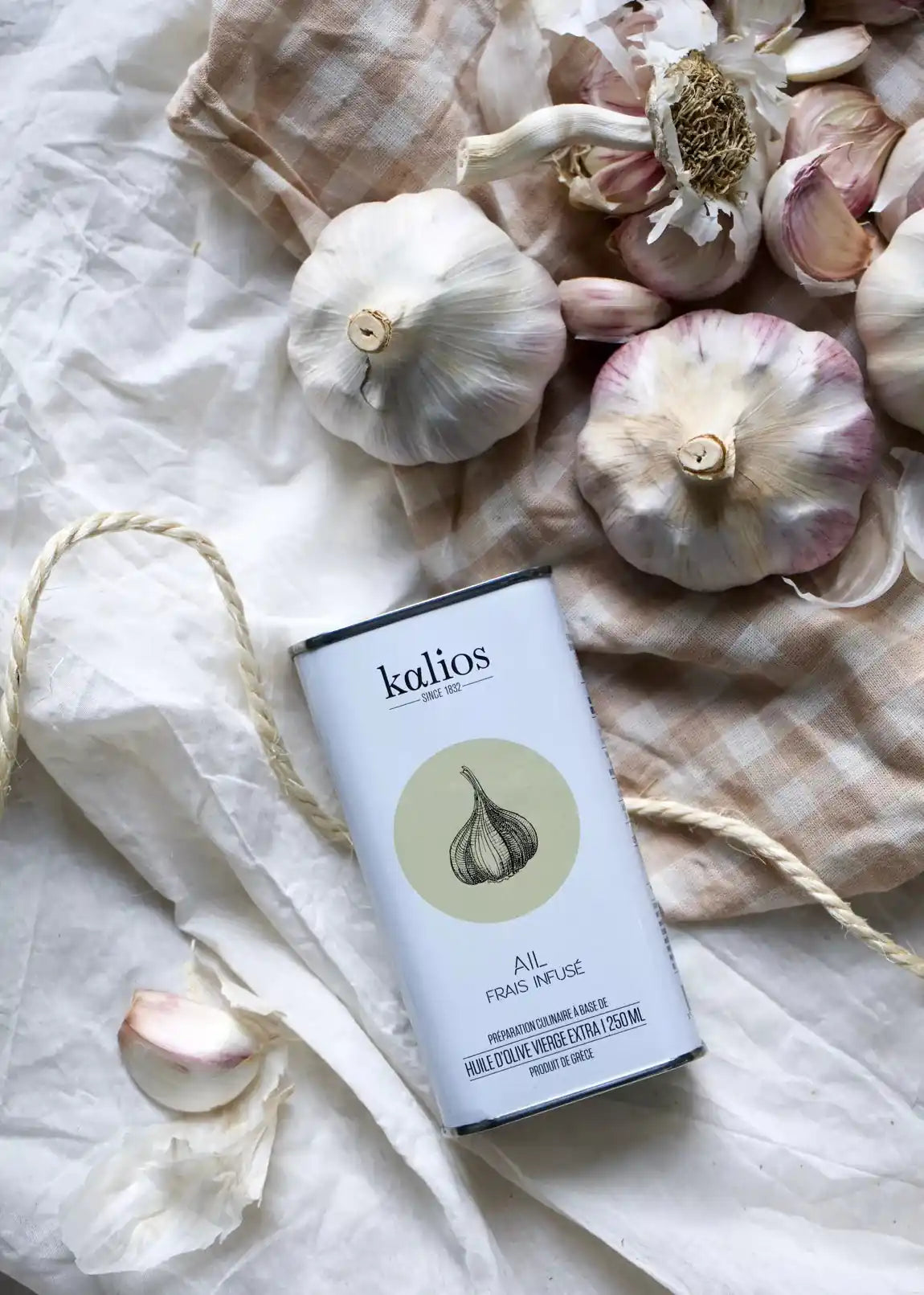 Huile d'olive vierge extra infusée à l'ail