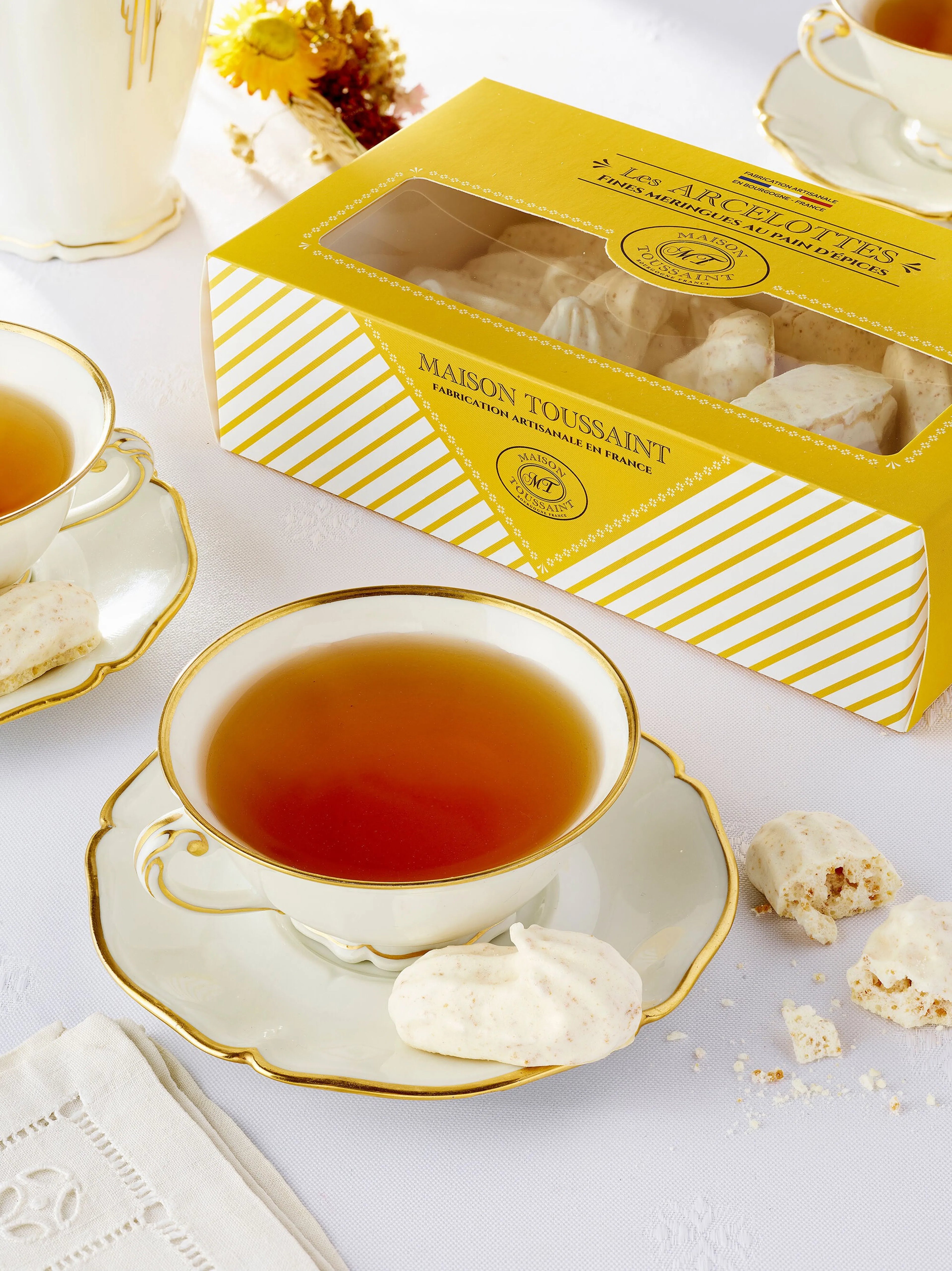 Arcelottes - thin gingerbread meringues