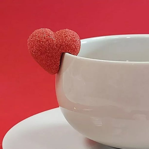 "Red Heart-Catching" Sugar Box