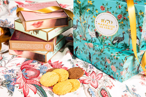 Shortbread biscuits, plain shortbread, all chocolate and lemon chips - metal box Invitation to travel