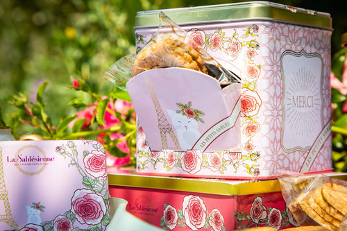 Chocolate chip shortbread cookies - mini metal dispenser box A morning in Paris