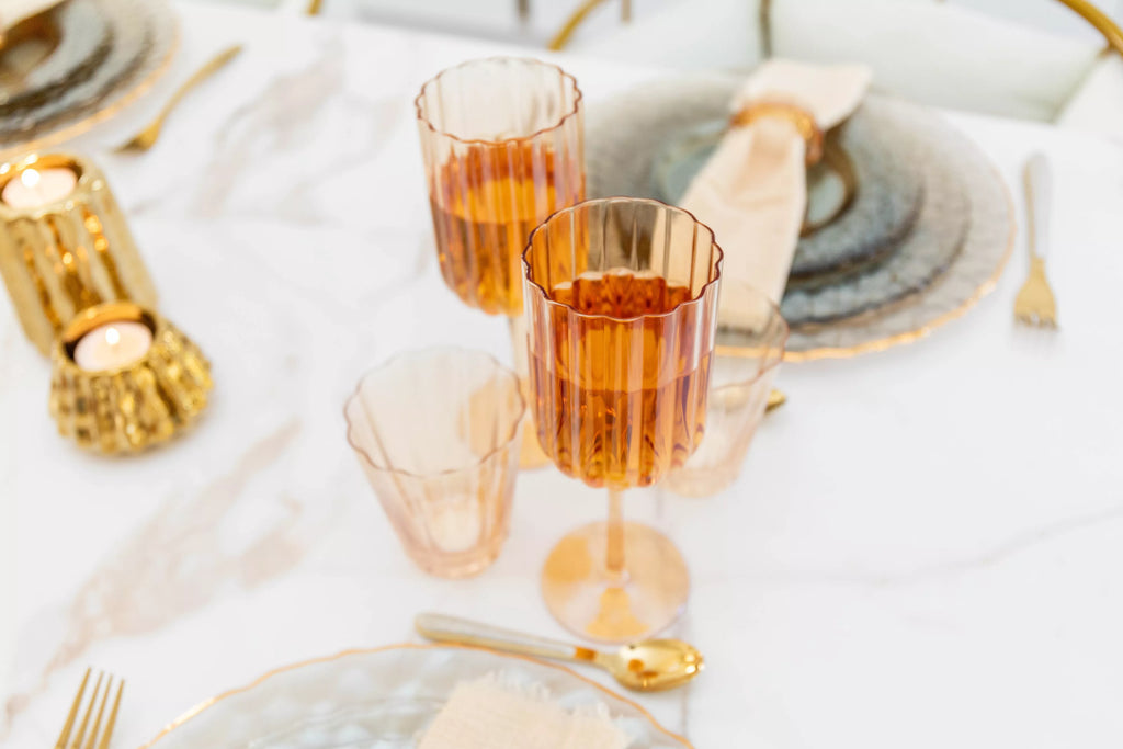 Verre à vin doré
