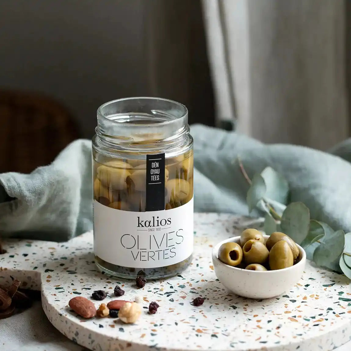 Pitted green olives