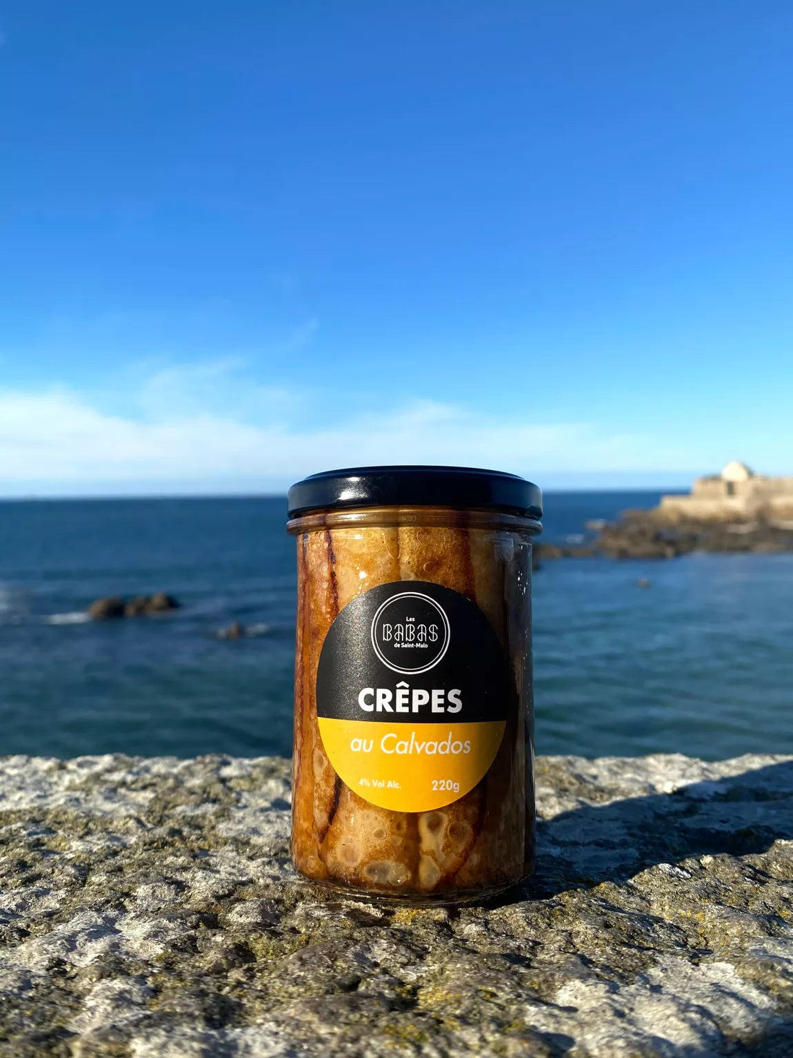 Trio of mini-babas: vanilla rum - cinnamon calvados - orange cointreau