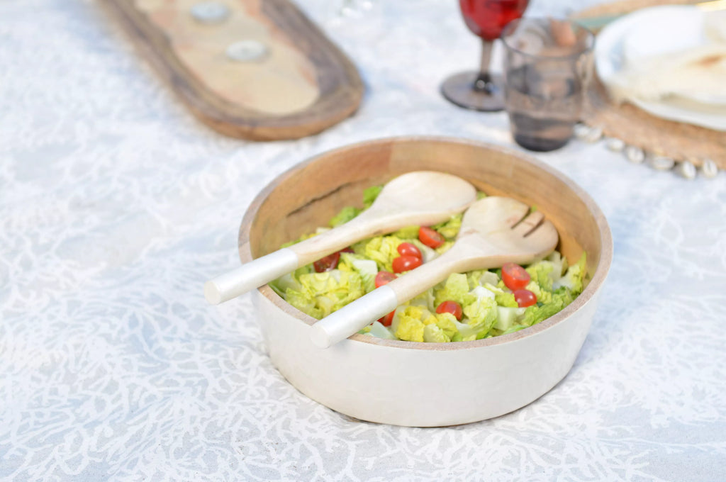 Saladier et couverts a salade blanc et bois manguier