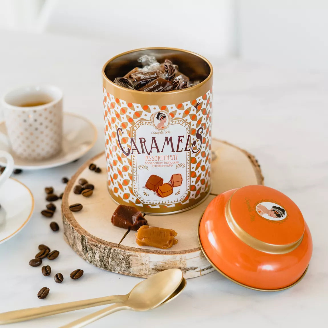 Caramels assortiment boite métal